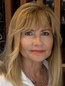 Mary Wright, Hospitality Co-Chair